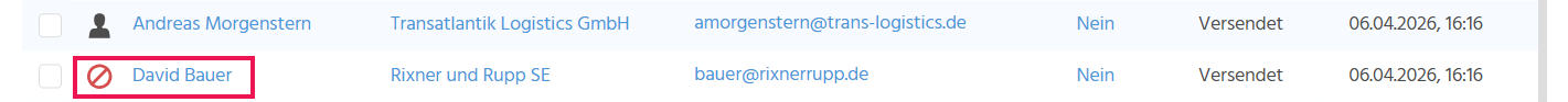 Tab "Empfänger" einer Serienmail in ADITO xRM mit Verbots-Icon bei ungültigen Empfängern ohne E-Mail-Adresse oder ohne passende Werbeeinstellung